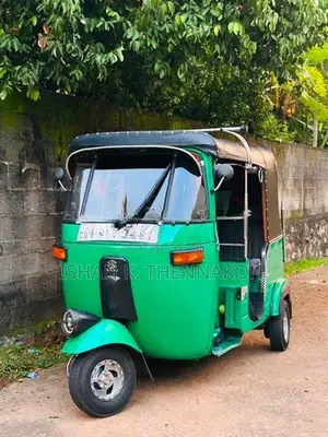 Bajaj RE 2002