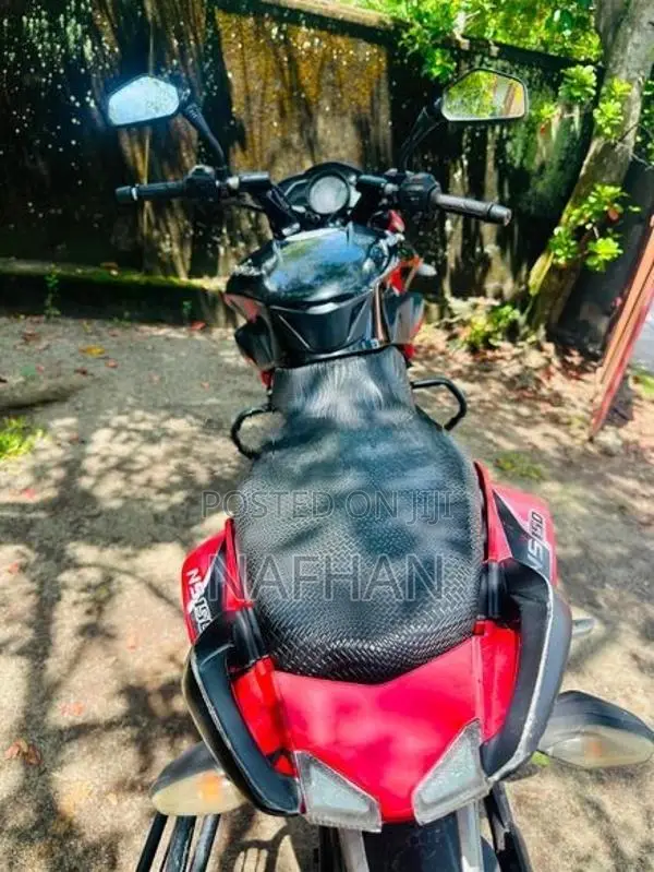 Bajaj Pulsar NS160 2016