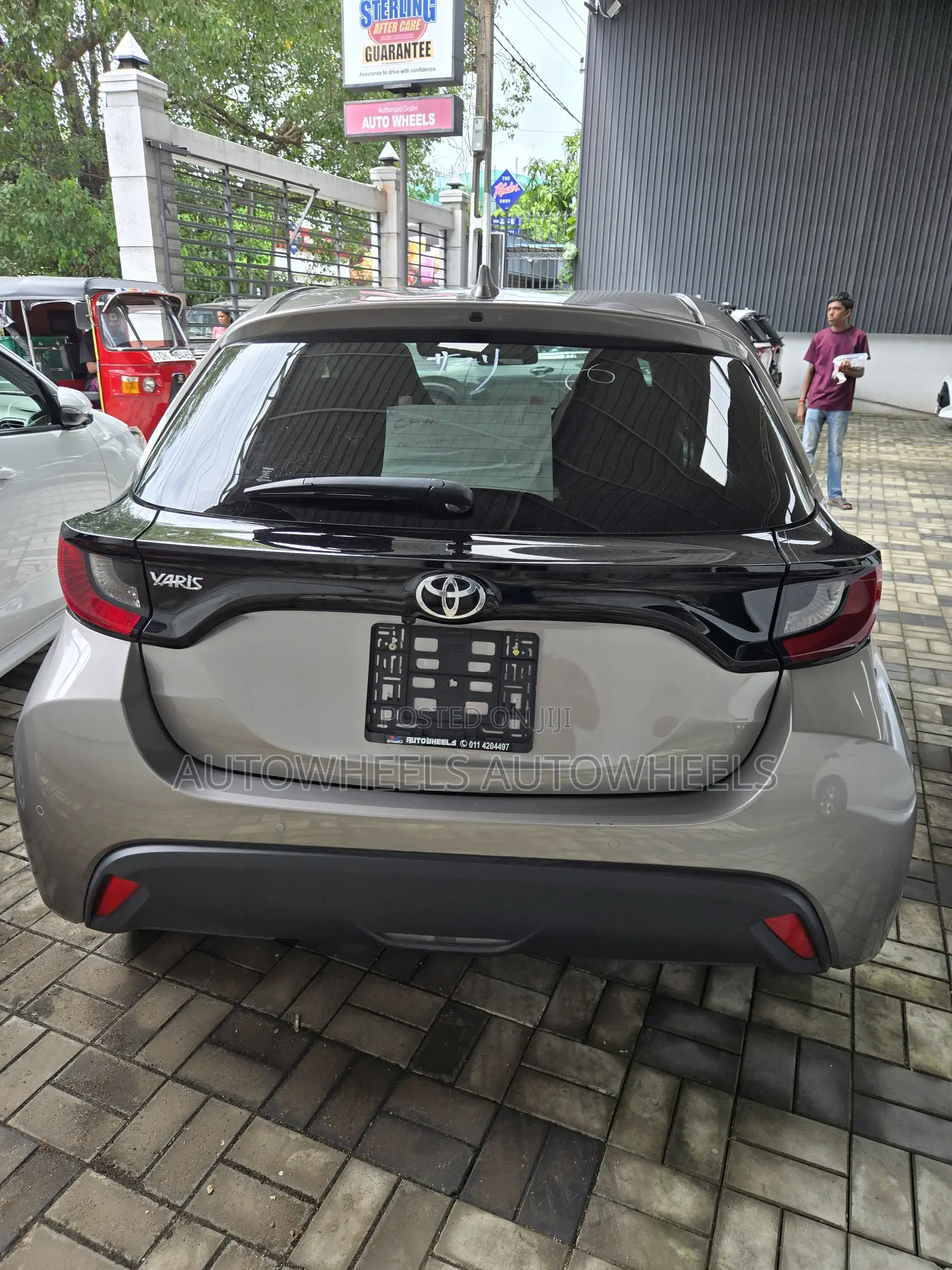 Toyota Yaris 2024 Brown
