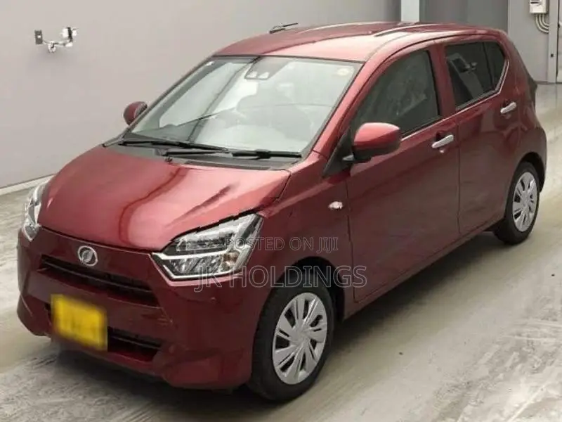 Daihatsu Mira X 2025