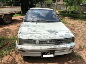 Toyota Corolla 1990