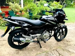 Bajaj Pulsar 150 2015