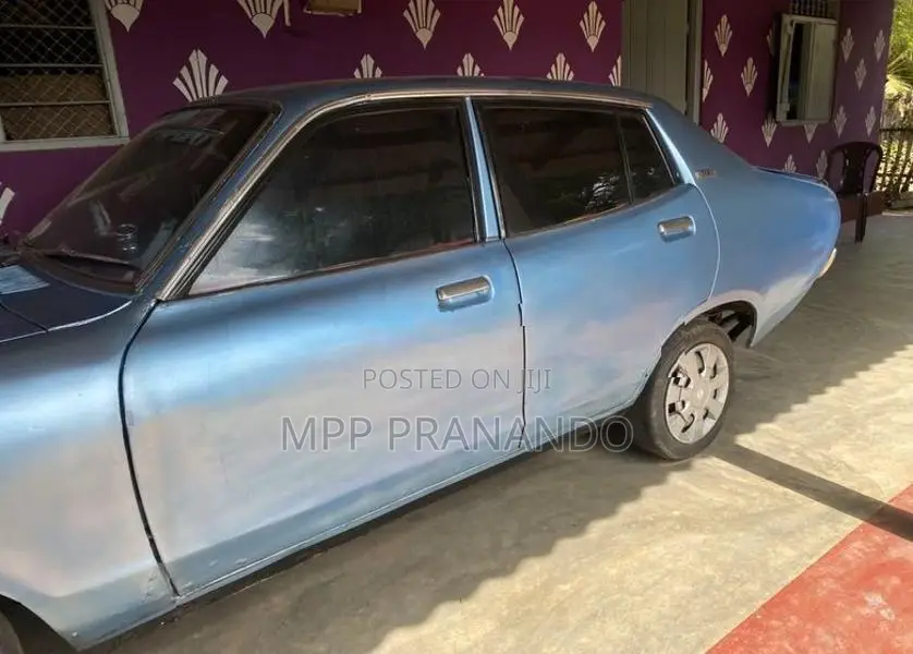 Nissan Sunny 1978 1975
