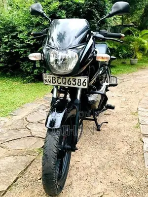 Bajaj Pulsar 150 2015