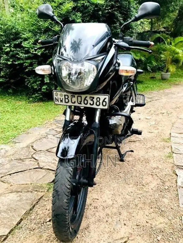 Bajaj Pulsar 150 2015