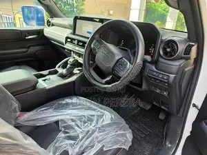 Toyota Land Cruiser 250 2025