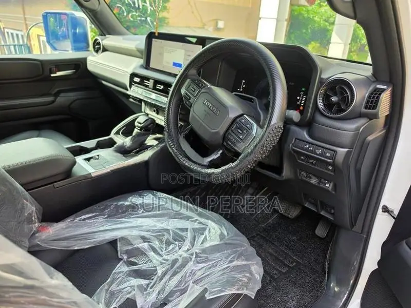 Toyota Land Cruiser 250 2025