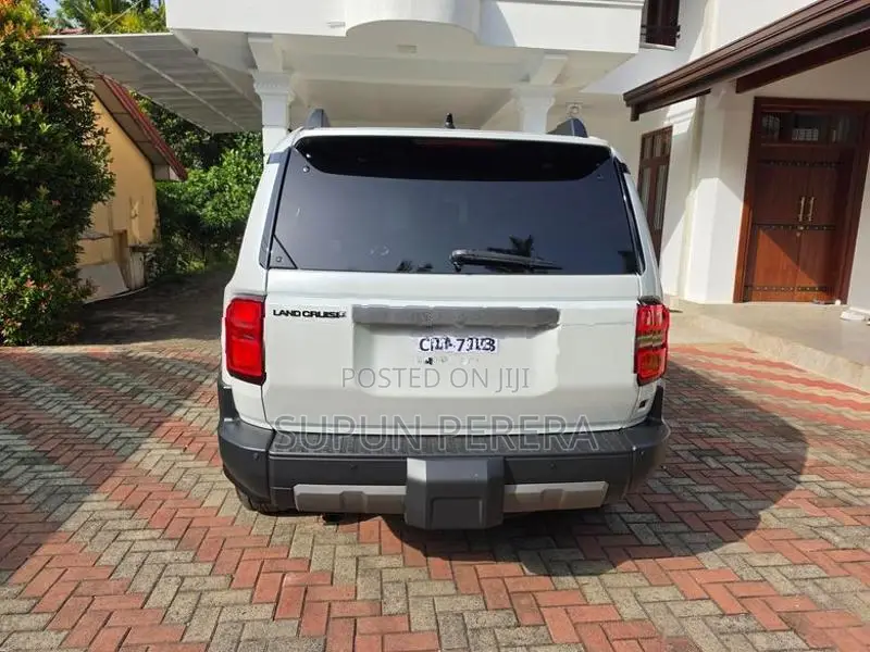 Toyota Land Cruiser 250 2025