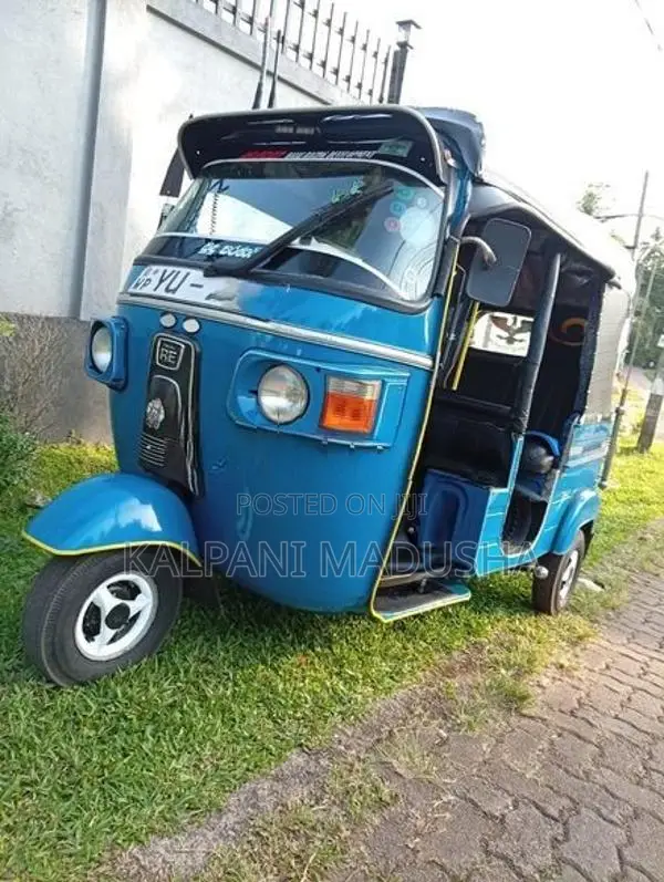 Bajaj RE 4stroke 2012