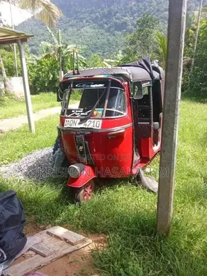 Bajaj RE qn-4210 2008