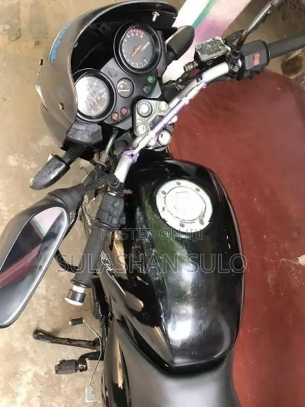 Bajaj Pulsar 180 2006