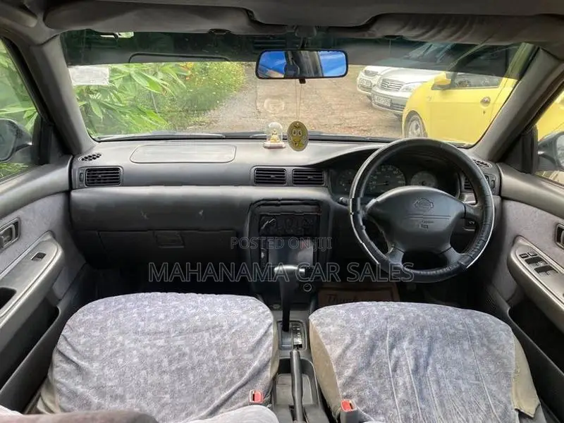 Nissan Sunny SB14 1997