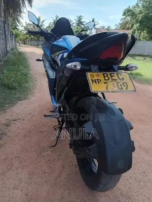 Suzuki Gixxer SF 2016