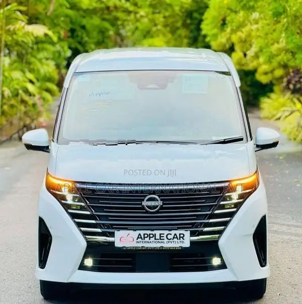 Nissan Serena Highway-StarPremium 2025