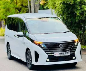 Nissan Serena Highway-StarPremium 2025