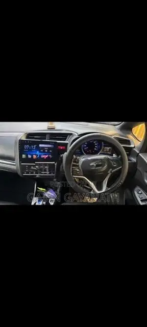 Honda Fit 2015