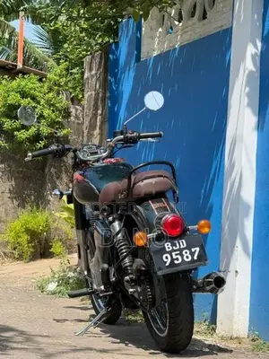 Royal Enfield Classic 350 2023