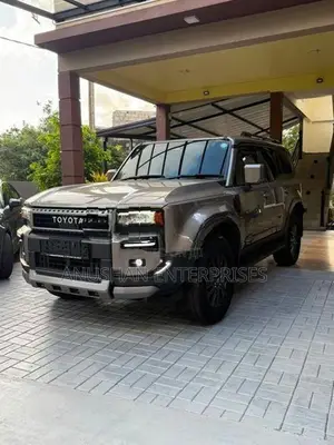 Toyota Land Cruiser Prado 250 vx 2024