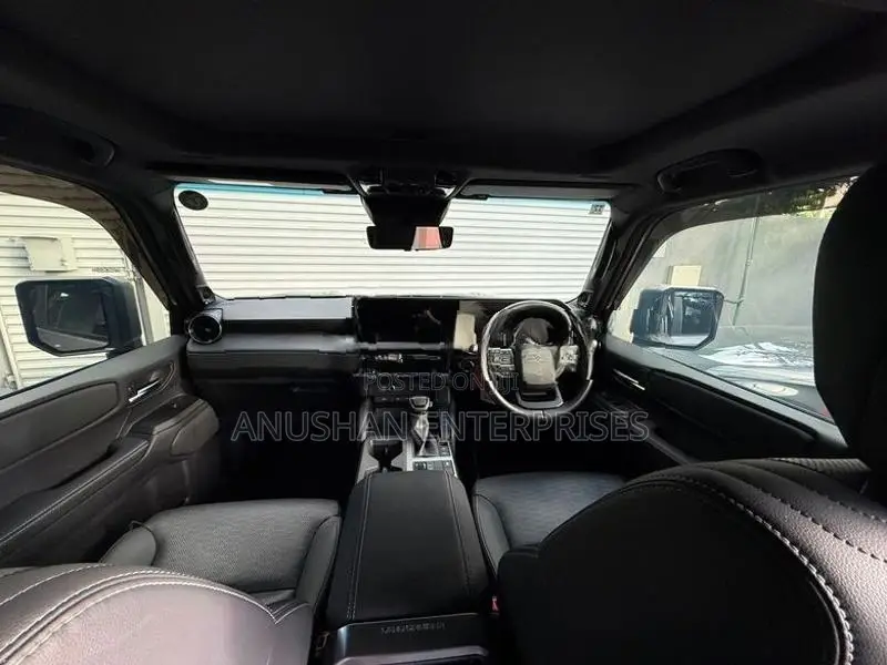 Toyota Land Cruiser Prado 250 vx 2024
