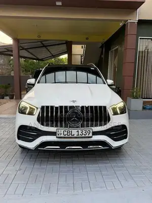 Mercedes Benz GLE 300D AMG Premium Plus 2020