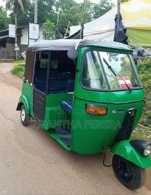 Bajaj RE 2004