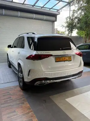 Mercedes Benz GLE 300D AMG Premium Plus 2020