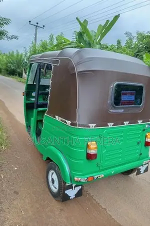 Bajaj RE 2004
