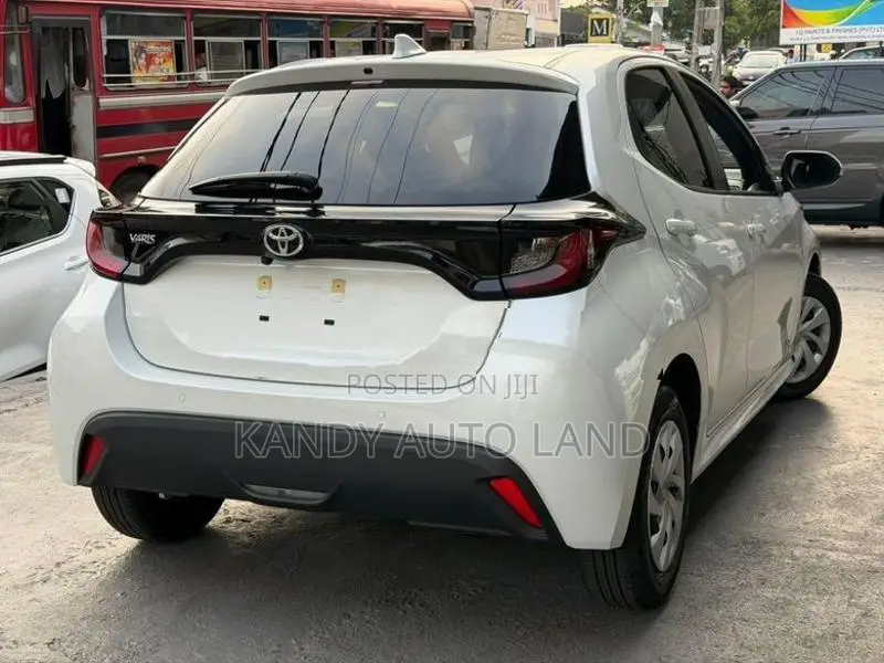 Toyota Yaris X Limited 2024