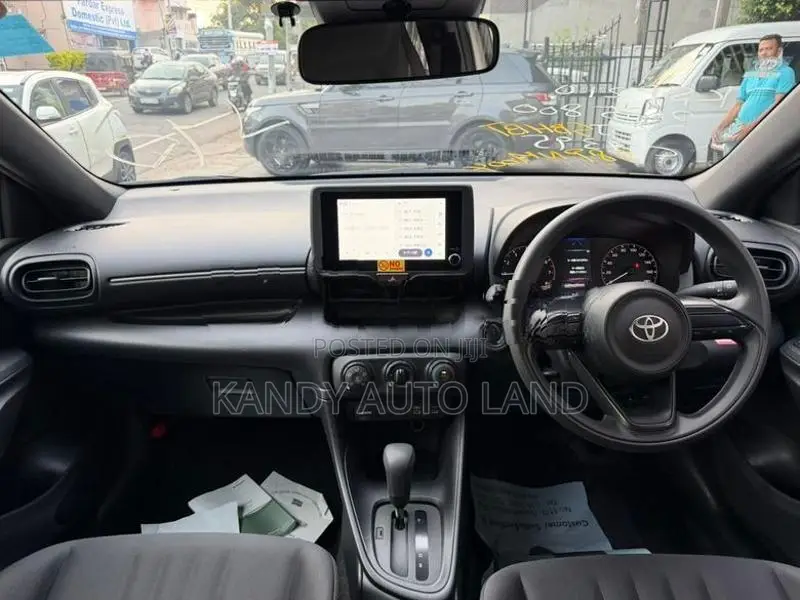 Toyota Yaris X Limited 2024