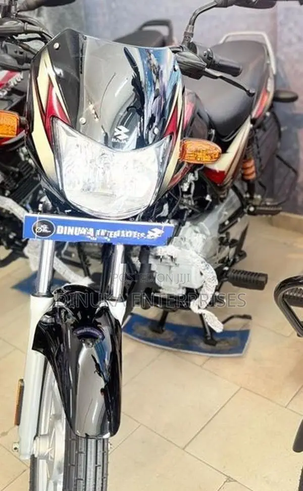 Bajaj CT100 2026
