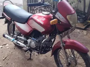 TVS Centra 2005