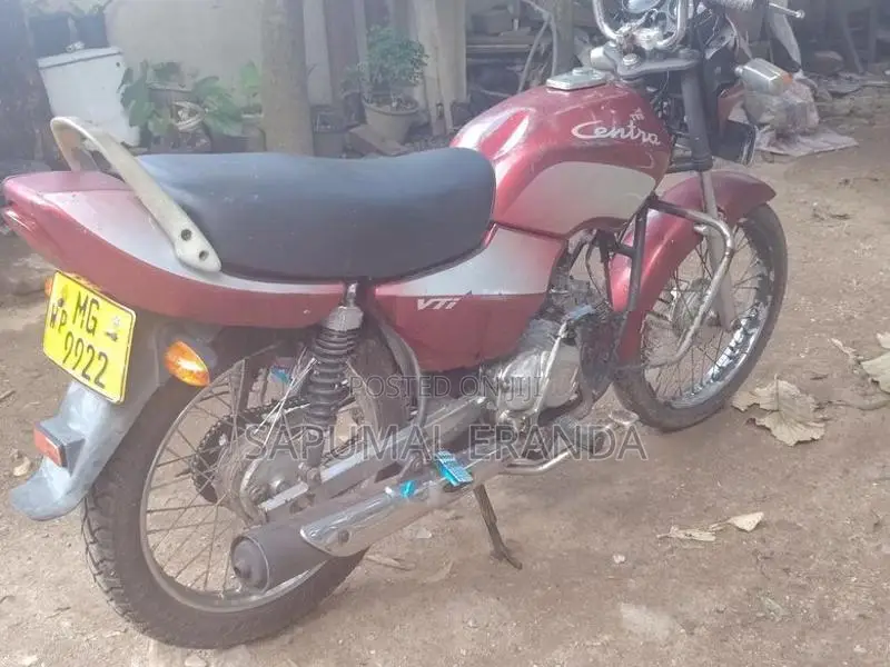 TVS Centra 2005