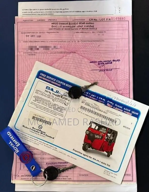 Bajaj RE 206 FL 2019