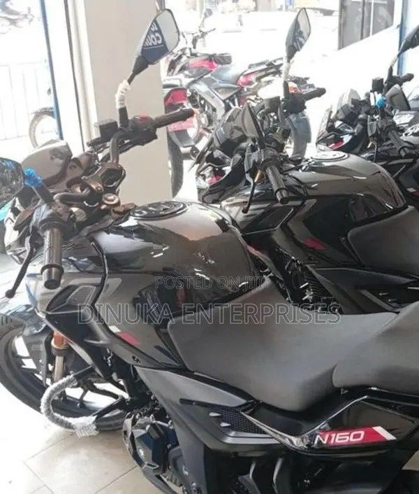 Bajaj Pulsar N160 premium 2026