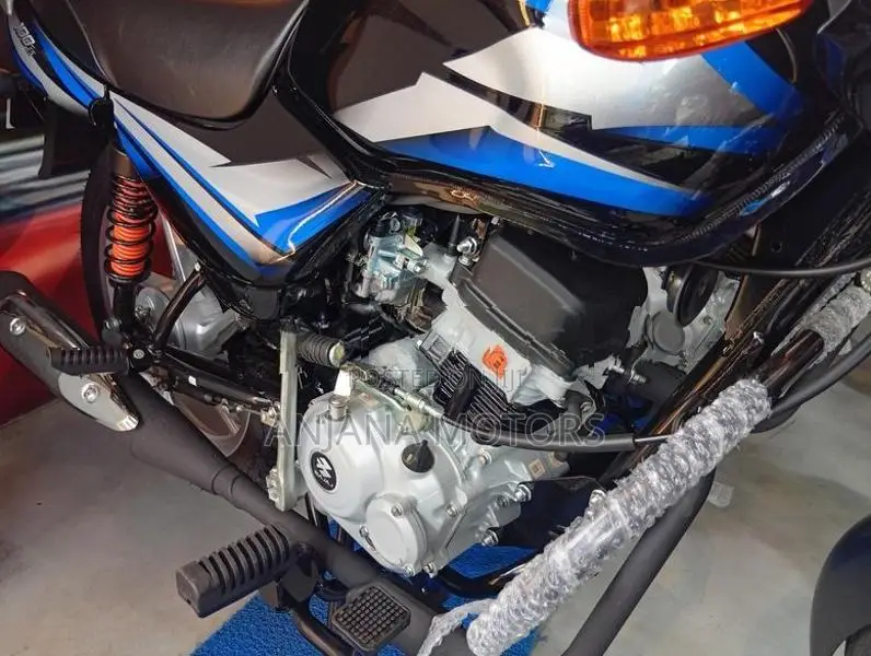 Bajaj CT100 2026