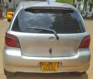 Toyota Vitz 2001
