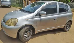 Toyota Vitz 2001