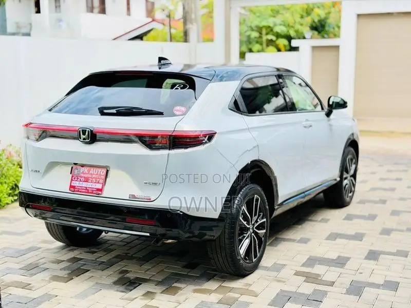 Honda Vezel Z Play Moonroof 2026