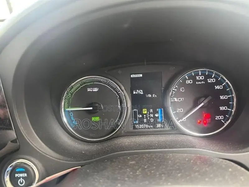 Mitsubishi Outlander 2016