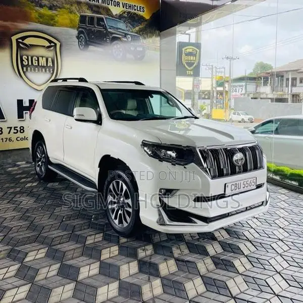 Toyota Land Cruiser Prado 150 TxL 2023