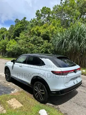 Honda Vezel Z-Play Fully 2025
