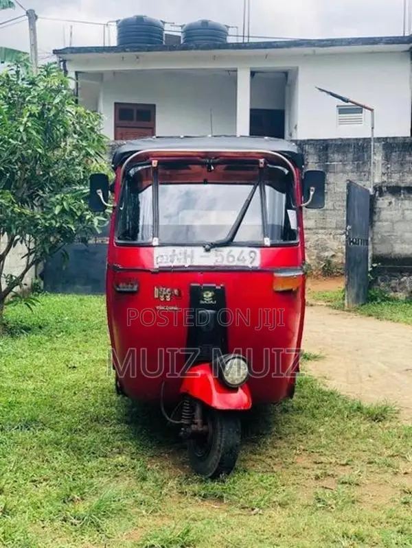 Bajaj RE 2004