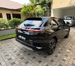 Honda Vezel Z Premium 2025