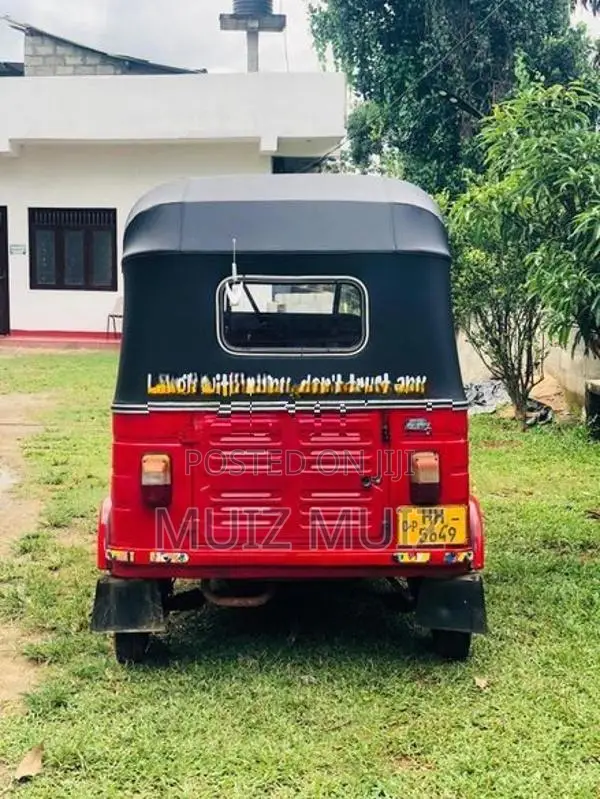 Bajaj RE 2004