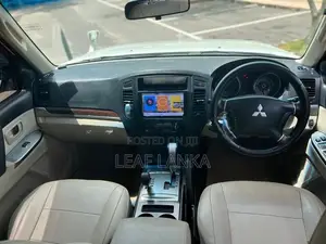 Mitsubishi Montero 2013
