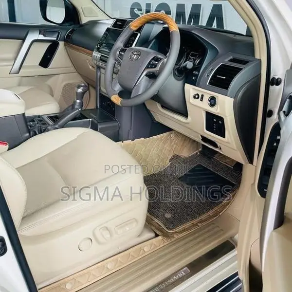 Toyota Land Cruiser Prado 150 TxL 2023