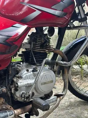 Bajaj CT100 2005