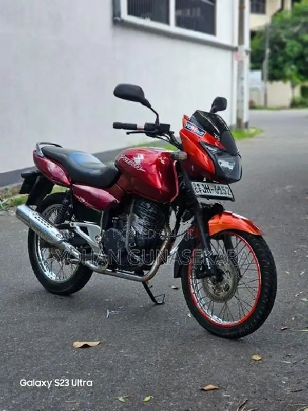 Bajaj Pulsar 150 2004