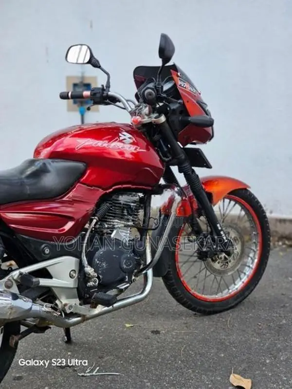 Bajaj Pulsar 150 2004