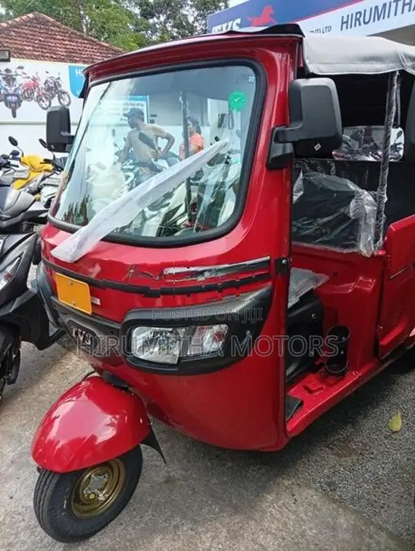 TVS King Three Wheel 2026